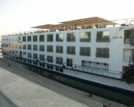 www.royfc.com-105