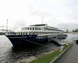 www.royfc.com-445
